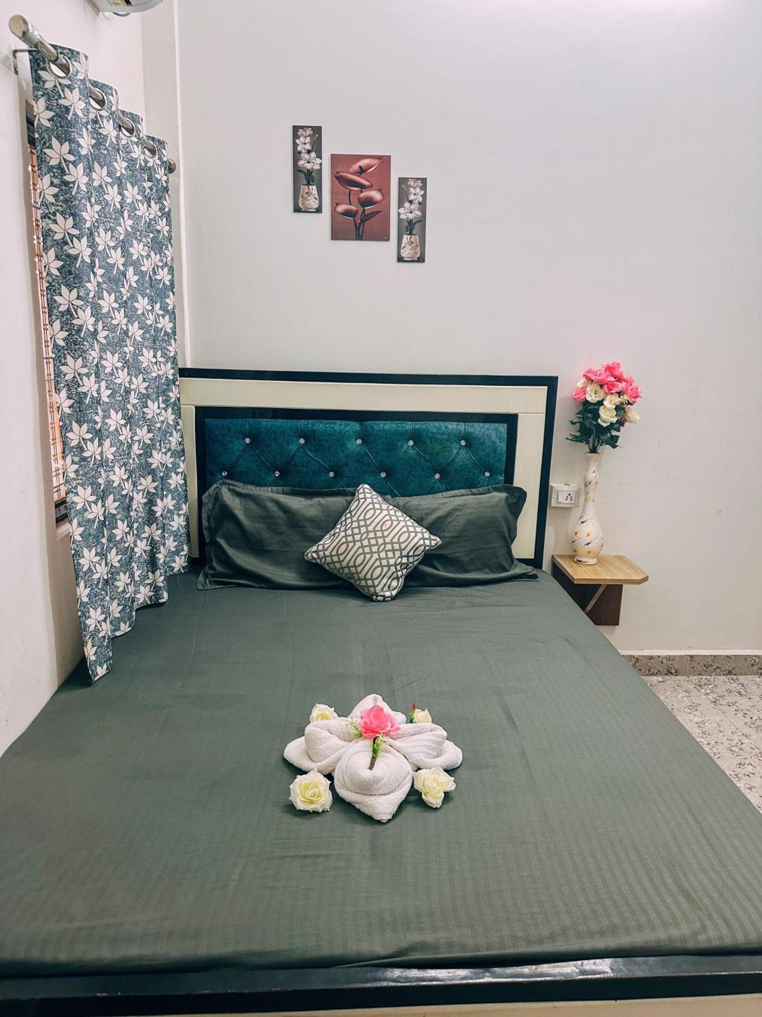 Shree K.B Guest House Bénarès Extérieur photo